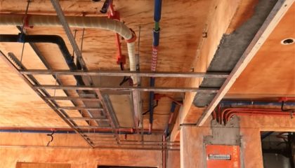 懸珠花園木工階段